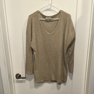 Women's V-Neck Knit Top - Tan